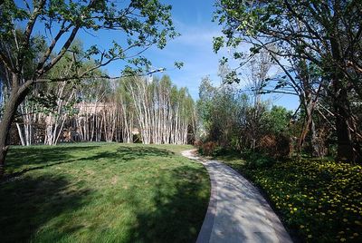 长春中海紫御华府 新古典 自然 住宅 高层 植物 草坪 花境 景观设计(SED新西林景观国际,受邀加入ASLA协会,拥有风景园林工程设计专项甲级,业务范围:住宅及社区设计、酒店及度假设计、养老地产及产业园区设计、商业地产设计、城市及空间设计、城市规划设计) (5)