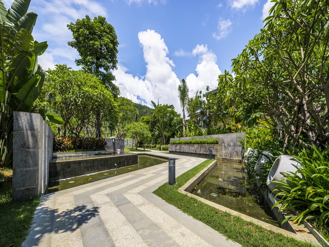 华润海南万宁石梅湾 现代风格 别墅 住宅 园路 旅游度假 (SED新西林景观国际,受邀加入ASLA协会,拥有风景园林工程设计专项甲级,业务范围:住宅及社区设计、酒店及度假设计、养老地产及产业园区设计、商业地产设计、城市及空间设计、城市规划设计)景观设计
